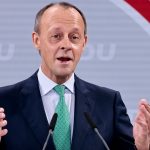 Μερτς: Ο Όρμπαν πηγαίνει στην Μόσχα χωρίς εντολή της Ευρωπαϊκής Ένωσης