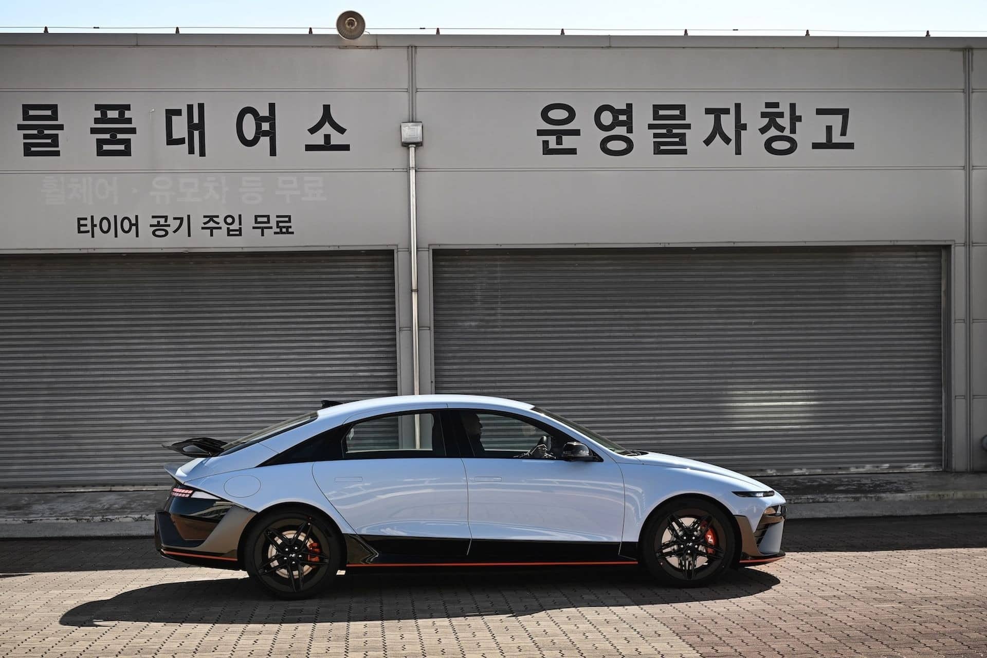 Οδήγηση στο κόκκινο - Το Hyundai Ioniq 6N δείχνει τι σημαίνει ηλεκτρικό performance