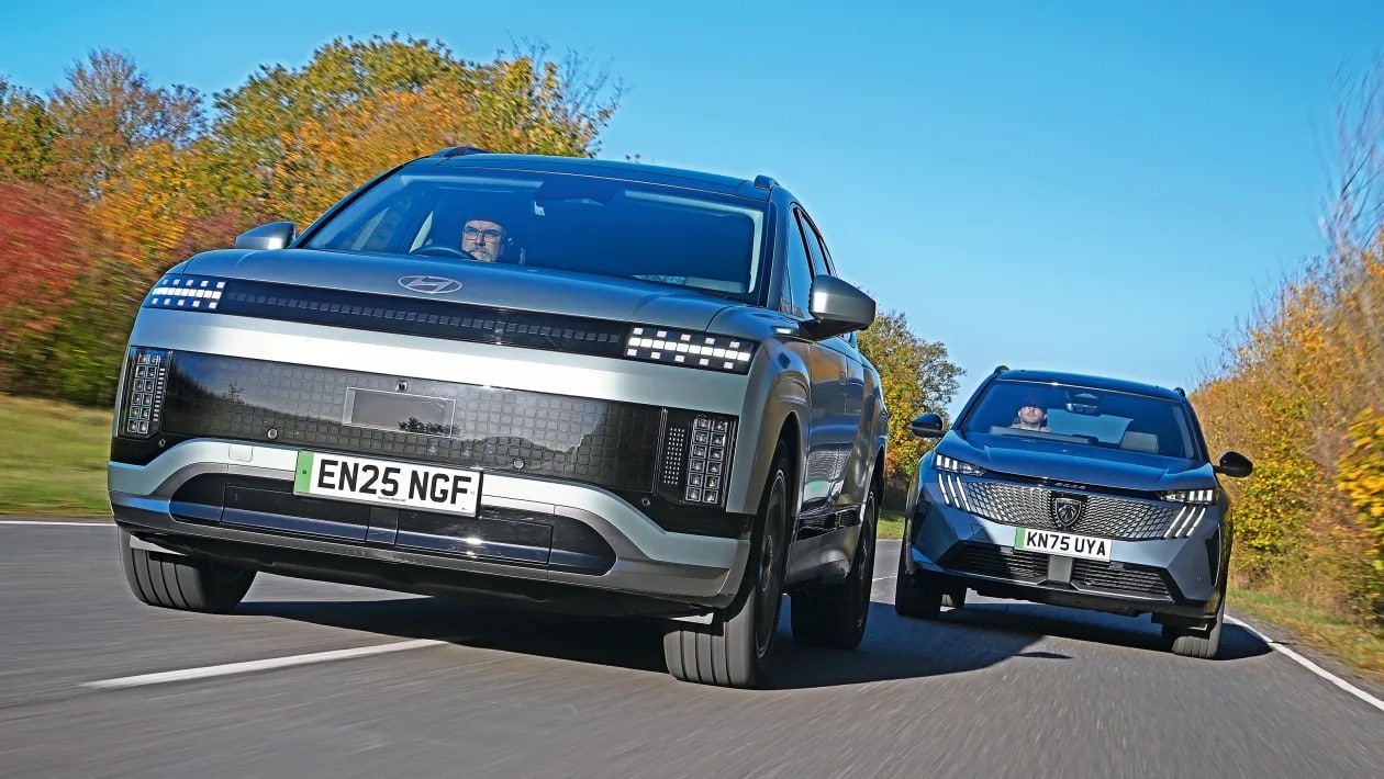 Hyundai Ioniq 9 vs Peugeot E-5008: Ποιο ηλεκτρικό επταθέσιο SUV κερδίζει;