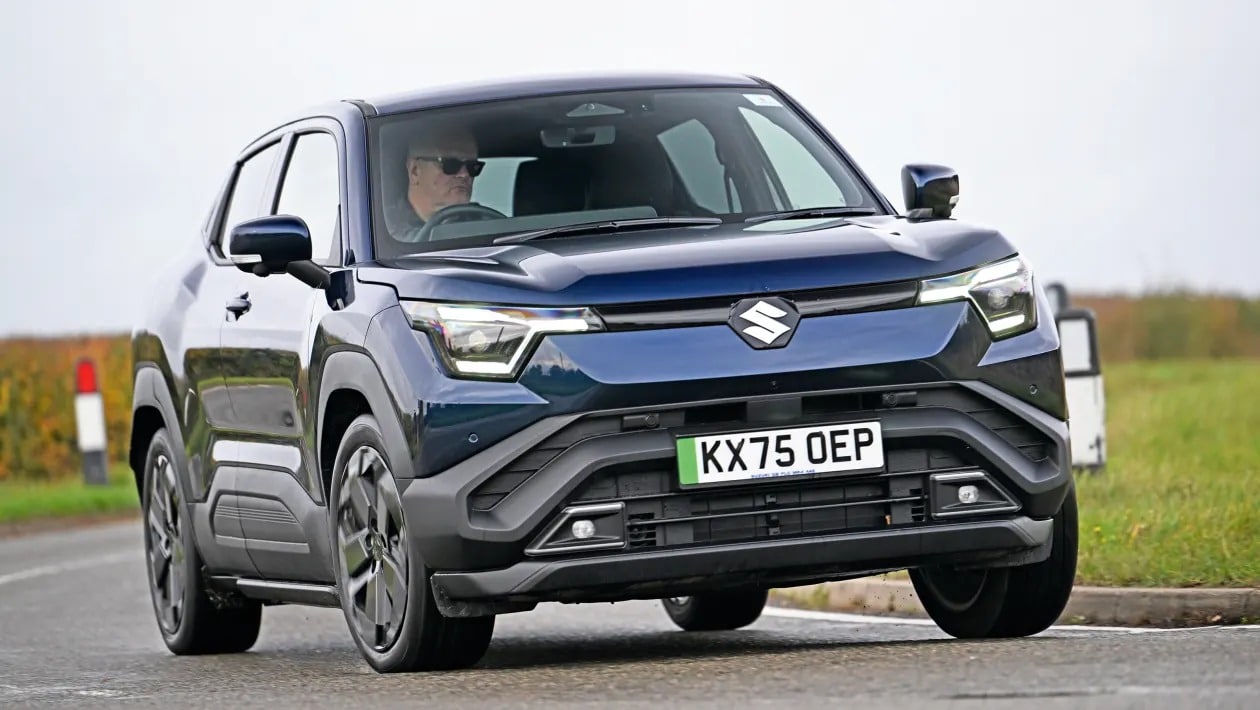 Suzuki e Vitara vs Ford Puma Gen-E: Η μεγάλη κόντρα των μικρών ηλεκτρικών SUV