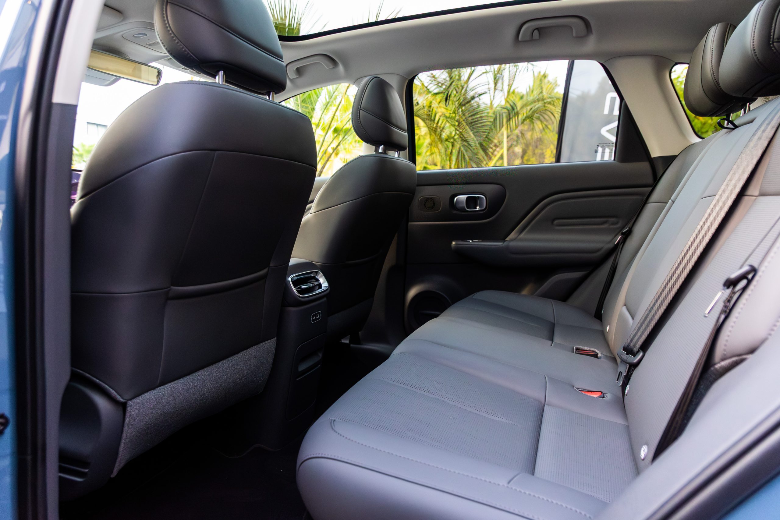 Το ολοκαίνουργιο Leapmotor B10 έφτασε στην Ελλάδα με πλούσιο εξοπλισμό και τιμή €25.900