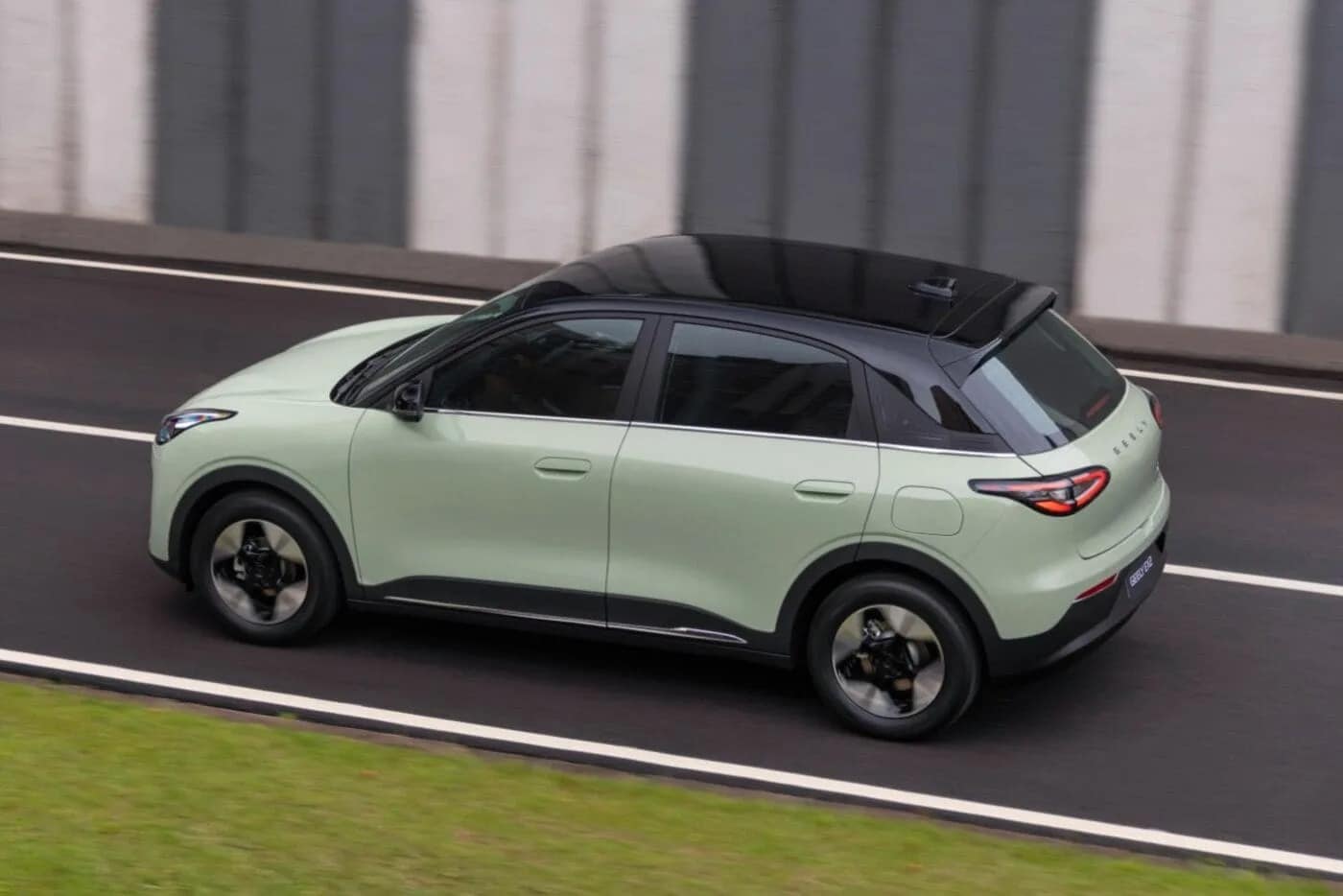 Geely EX2: Το νέο ηλεκτρικό πόλης που ετοιμάζεται να κατακτήσει και την Ελλάδα