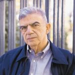 Μένης Κουμανταρέας: Επιστρέφουν στη φυλακή οι δύο Ρουμάνοι που καταδικάστηκαν για τη δολοφονία του συγγραφέα