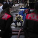 Συλλήψεις 11 ατόμων στην Κωνσταντινούπολη για τον θάνατο μίας μητέρας και των δύο παιδιών της από δηλητηρίαση