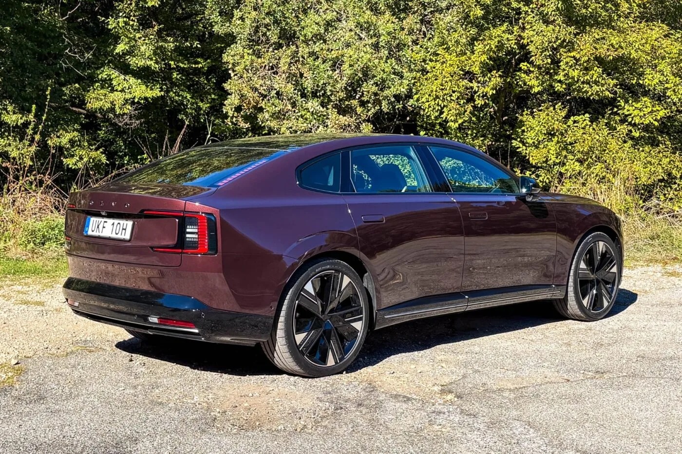 Volvo ES90: Η σουηδική πολυτέλεια συναντά την τεχνολογία αιχμής!