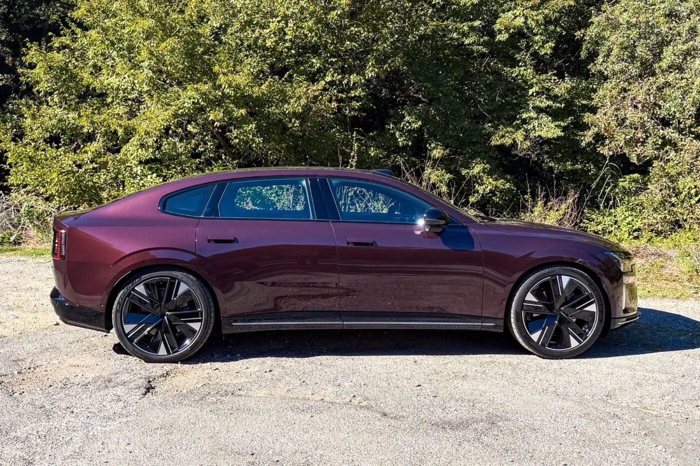 Volvo ES90: Η σουηδική πολυτέλεια συναντά την τεχνολογία αιχμής!