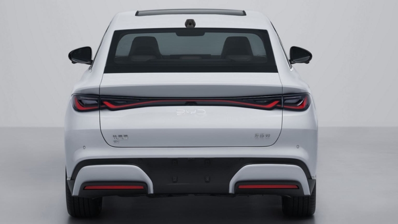 Η BYD αποκαλύπτει τα Seal 08 και Sealion 08 πριν από το ντεμπούτο τους