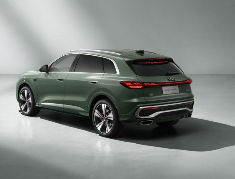 Audi Q5L 2025: Το νέο SUV με μακρύ μεταξόνιο και υψηλή τεχνολογία