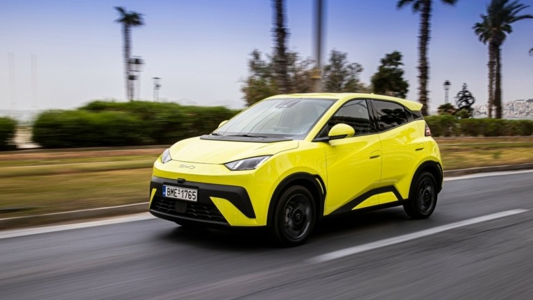 Η BYD τριπλασιάζει τις πωλήσεις της στην Ευρώπη ξεπερνώντας την Tesla