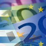 Ελαφρά μείωση στα επιτόκια των δανείων - Η σύγκριση με την Ευρώπη