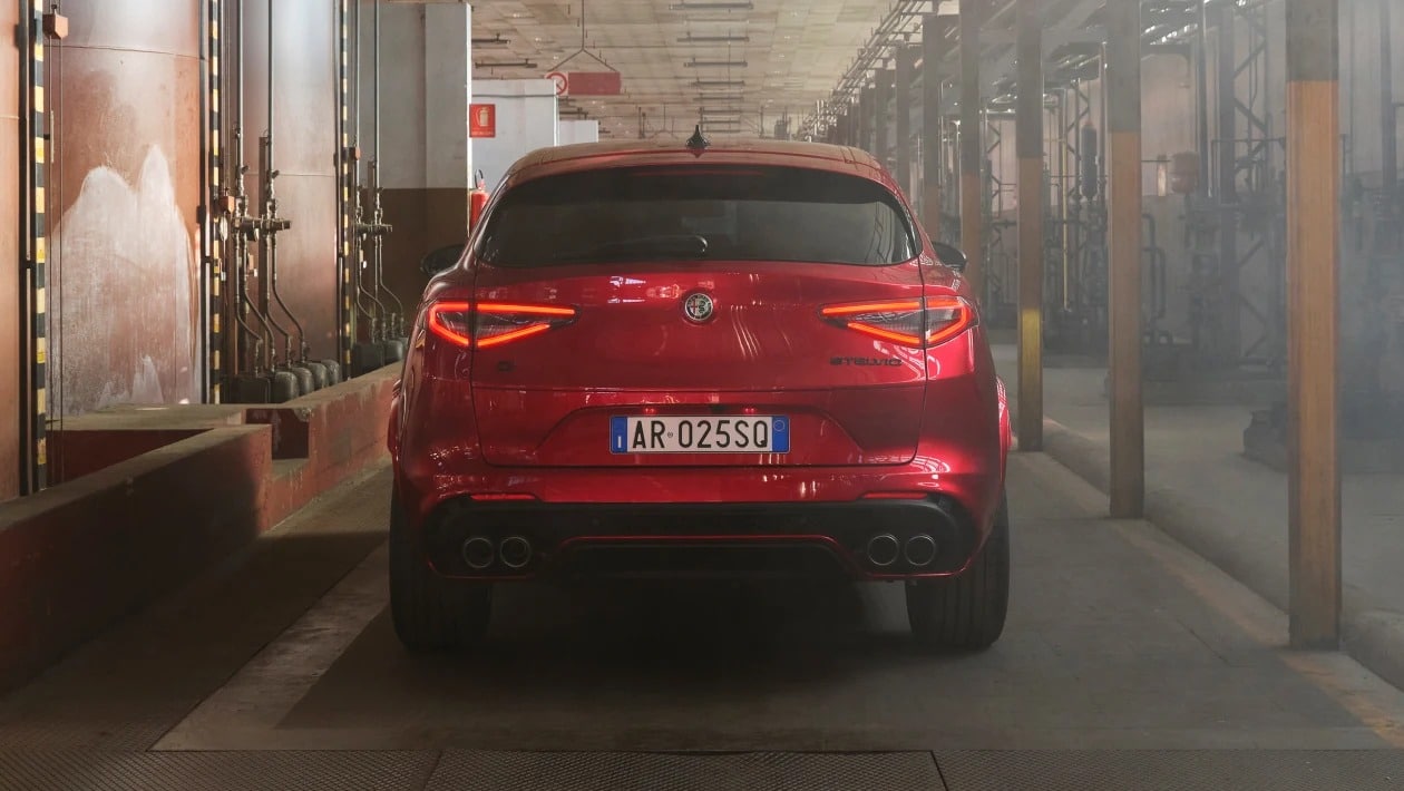 Η νέα ειδική έκδοση Alfa Romeo Giulia Quadrifoglio Collezione είναι διαθέσιμη μόνο για 2