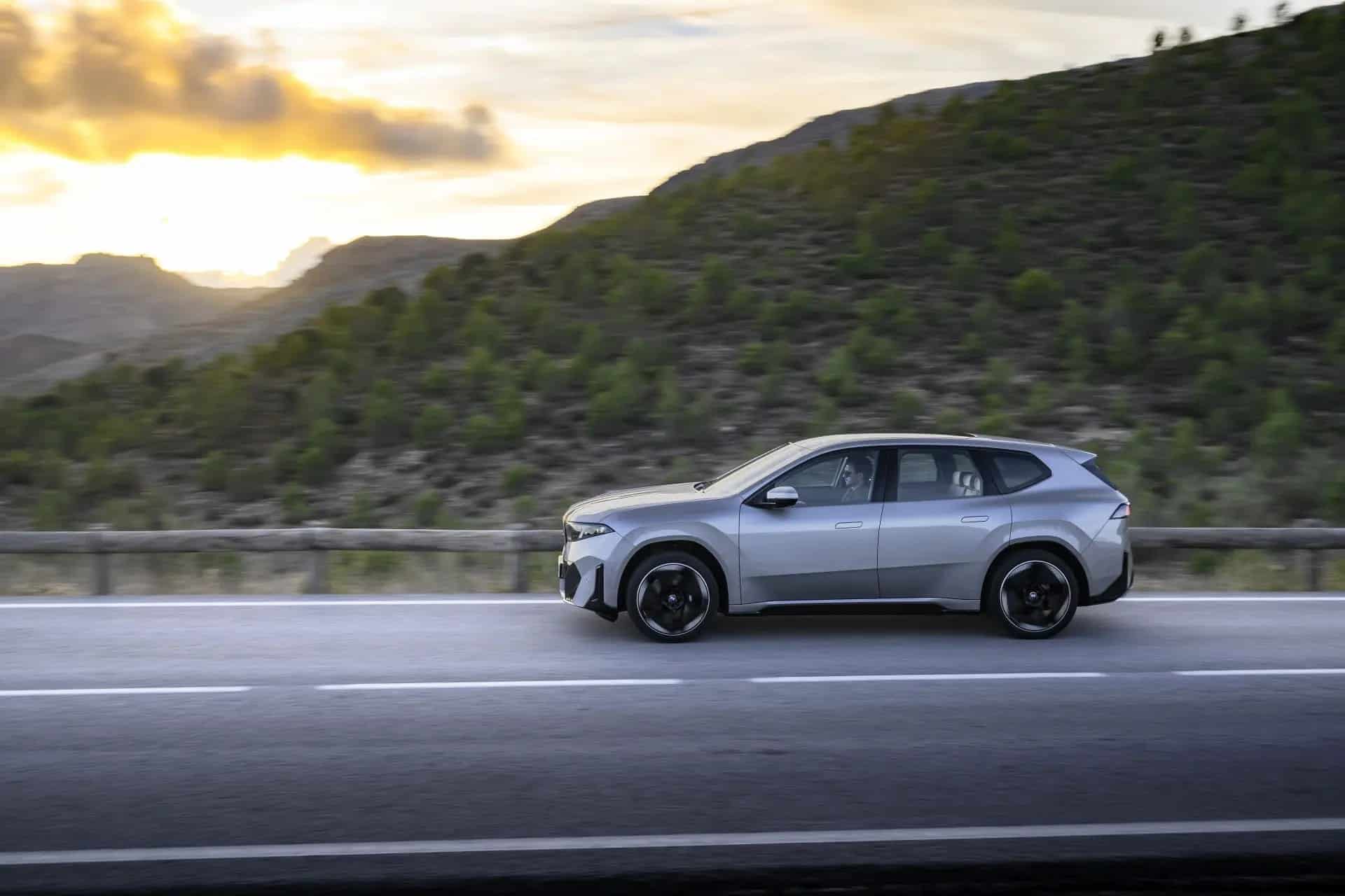 iX3 50 xDrive: Το ηλεκτρικό SUV που ανοίγει νέο κεφάλαιο για τη BMW