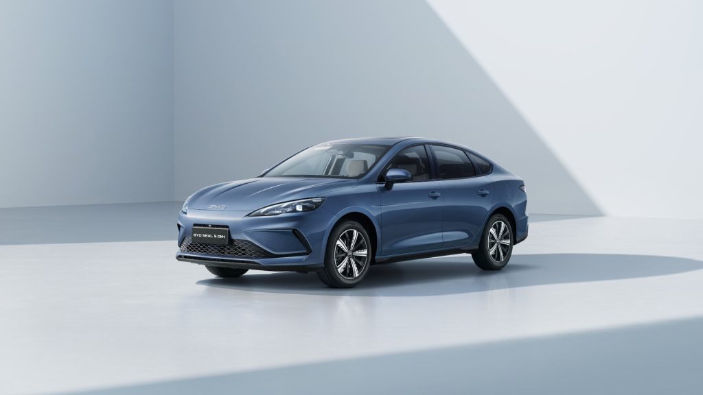 BYD SEAL 5 DM-i: Έφτασε στην ελληνική αγορά με τιμή από €34.890 - motorone.gr