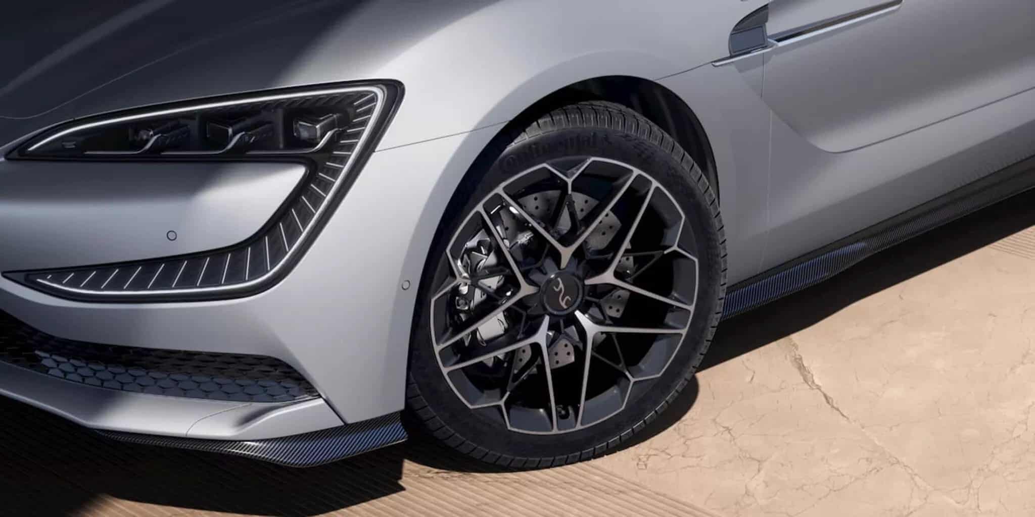 Η BYD «ξεφτιλίζει» τη Γερμανία με το U7: 4 μοτέρ, 1.300 ίπποι και μαγνητική ανάρτηση!