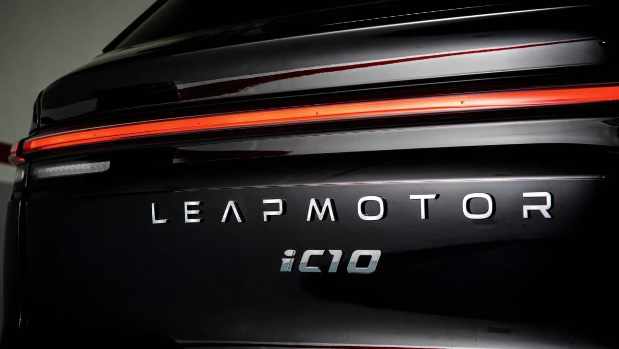 606 PS, τετρακίνηση και Irmscher: Το Leapmotor i C10 δεν παίζει πλέον άμυνα