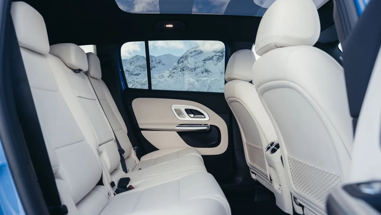 Η νέα Mercedes-Benz GLB φτάνει με αυτονομία 631 χλμ., έως και 7 θέσεις και γρήγορη φόρτιση 320kW