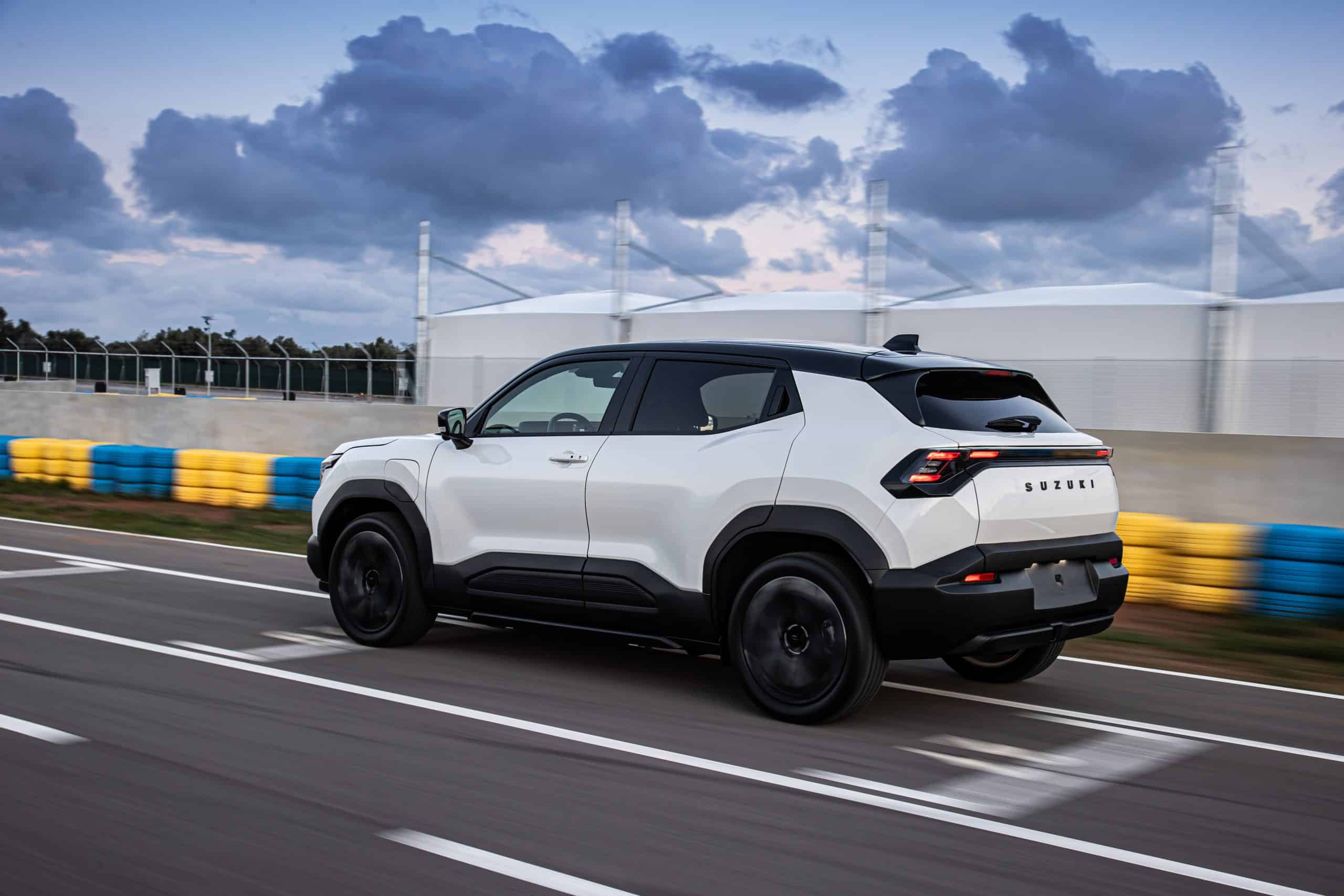 Suzuki e-Vitara: Οδηγούμε το πρώτο ηλεκτρικό Suzuki που αλλάζει τα δεδομένα