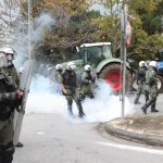 Ένταση με τους αγρότες στον δρόμο προς το αεροδρόμιο «Μακεδονία» – Αστυνομικές δυνάμεις στην περιοχή