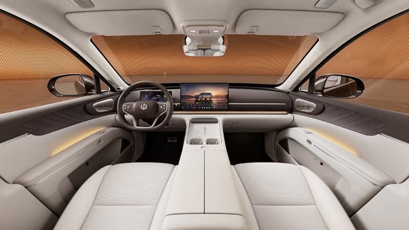 Πρώτες εικόνες από το εσωτερικό της ναυαρχίδας Leapmotor D19