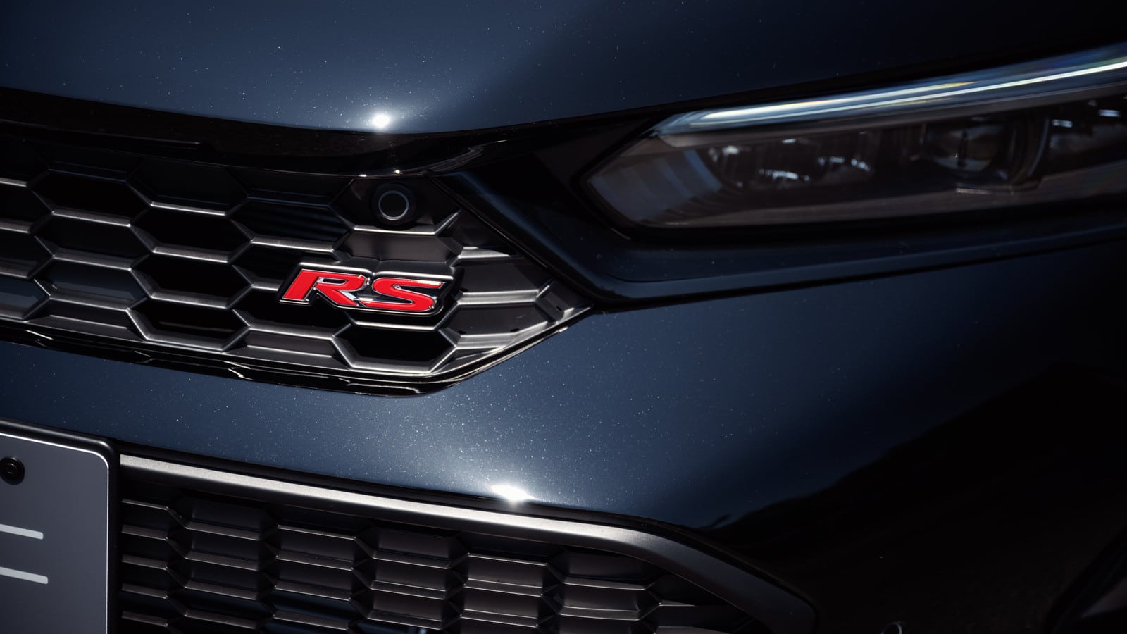 Η HONDA ετοιμάζει το υβριδικό Civic e:HEV RS