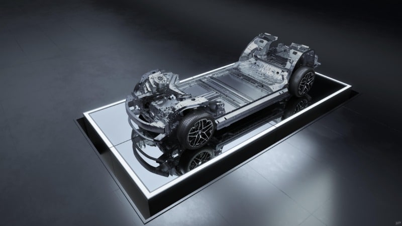 Η BYD «ξεφτιλίζει» τη Γερμανία με το U7: 4 μοτέρ, 1.300 ίπποι και μαγνητική ανάρτηση!