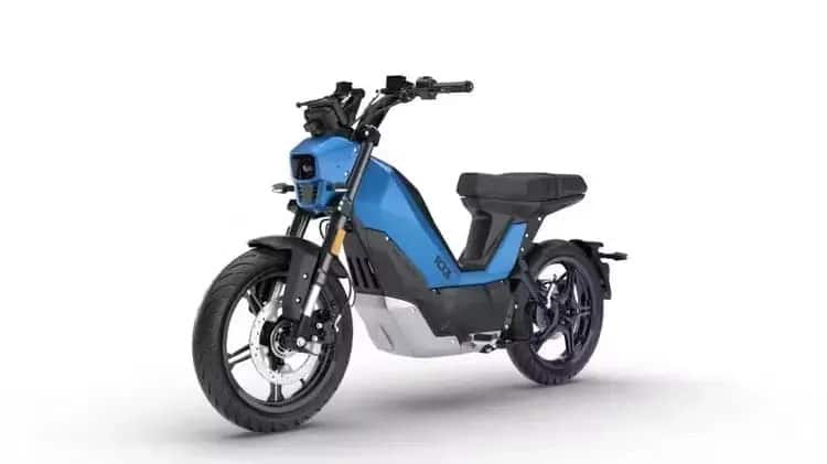 Το κλασικό δίκυκλο 103 της Peugeot ετοιμάζεται να μπεί στη πρίζα