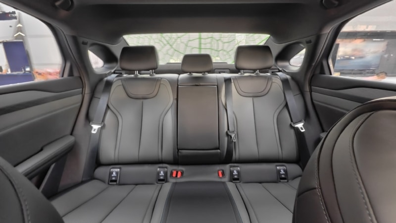 BYD Seal 6 EV: Το compact ηλεκτρικό sedan που βάζει την οδήγηση πάνω απ’ όλα