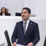 Προκλητικός ο κυβερνητικός εταίρος του Ερντογάν: «Θα βγάλουμε τα μάτια και θα σπάσουμε τα χέρια της Ελλάδας»