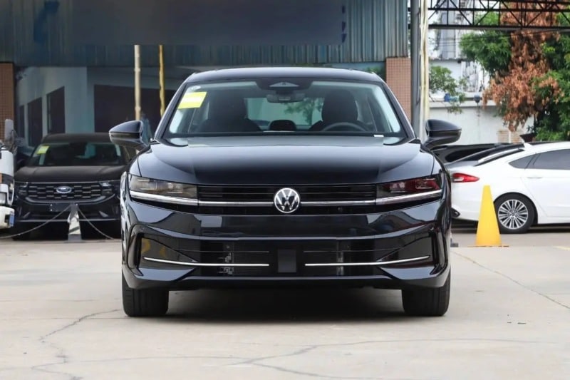 Volkswagen Magotan PHEV: Το κινεζικό Passat με 321 ίππους και 127 km ηλεκτρικής αυτονομίας
