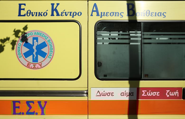 Στο νοσοκομείο 20χρονος που έπεσε από τον 3ο όροφο οικοδομής στο Κορδελιό