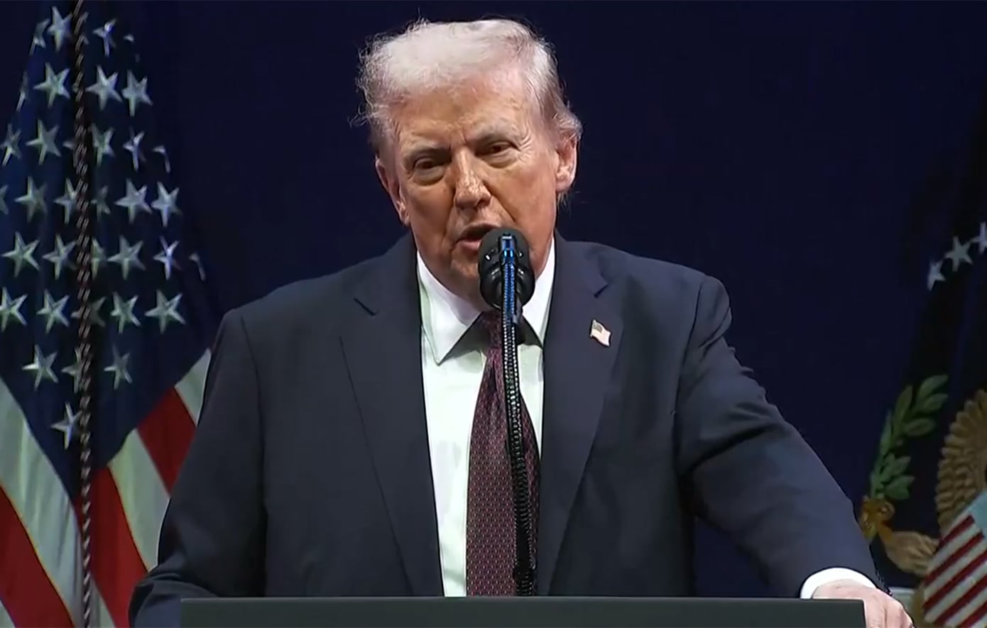 Επιμένει ο Τραμπ για κατάληψη της Γροιλανδίας – «Η άμυνα τους βασίζεται σε δύο έλκηθρα με σκύλους. Μας χρειάζονται περισσότερο από ό,τι εμείς»