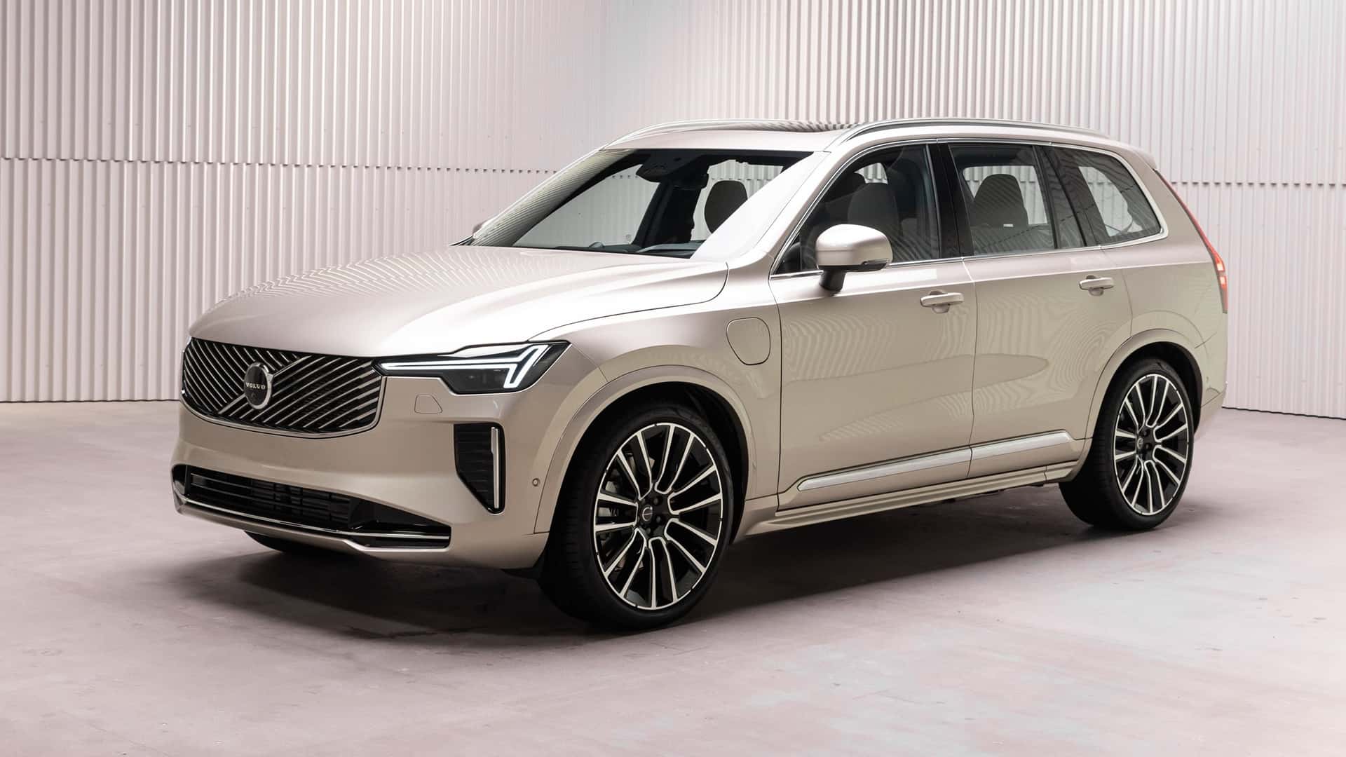 Η Volvo αλλάζει εντελώς το μέλλον για τα PHEV