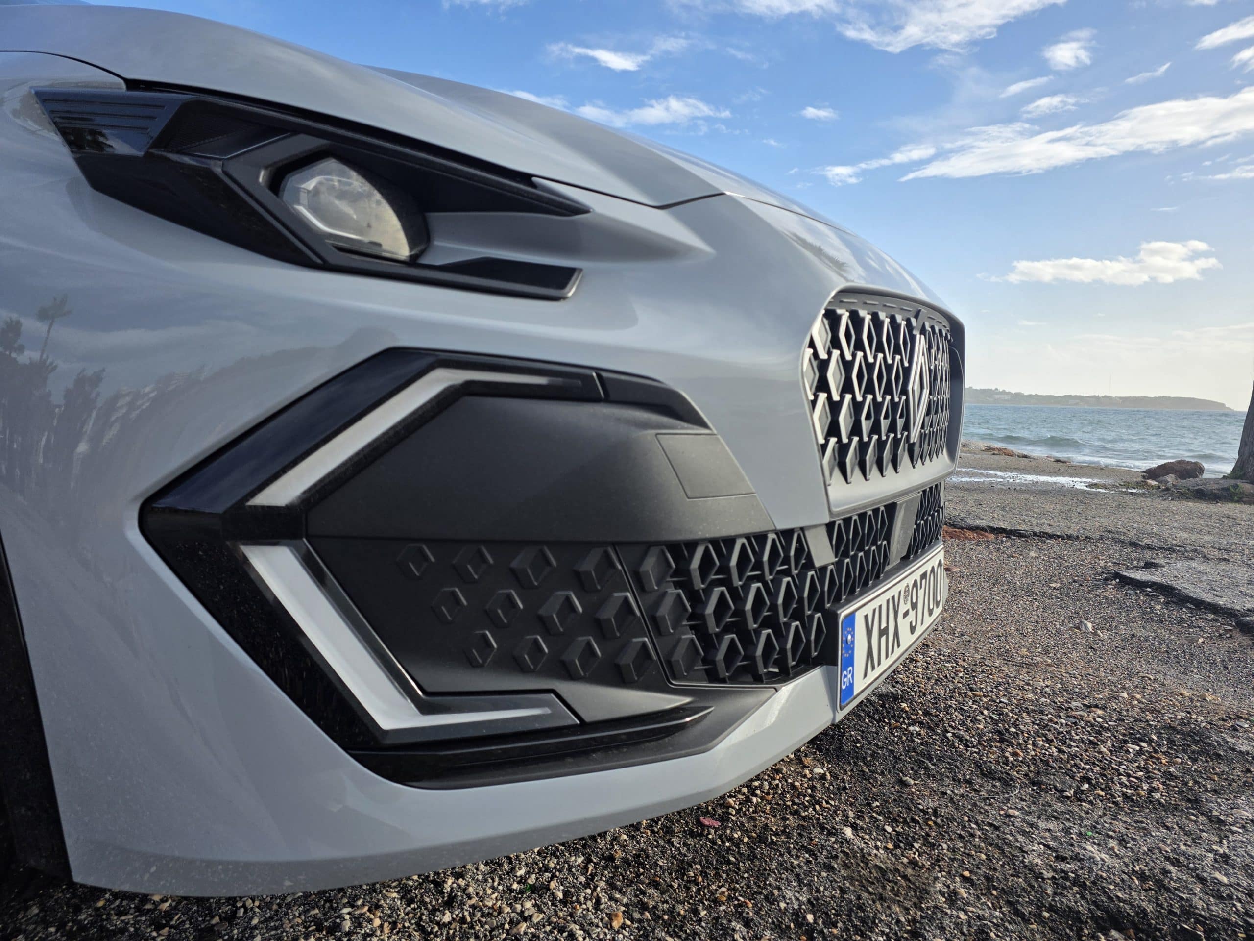 Νέο Renault Clio 6: Το best seller επιστρέφει - Δείτε εκδόσεις και τιμές