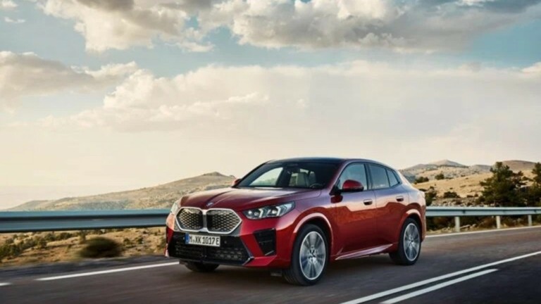 BMW iX1 και iX2: Αναβάθμιση με επίκεντρο την αυτονομία