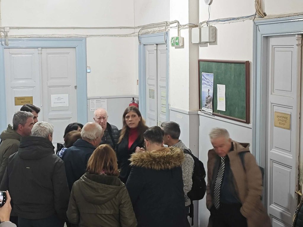 Αναβλήθηκε εκ νέου η δίκη των κατοίκων των Σταγιατών – Ζ. Κωνσταντοπούλου: «Η τρομοκρατία δεν θα περάσει»