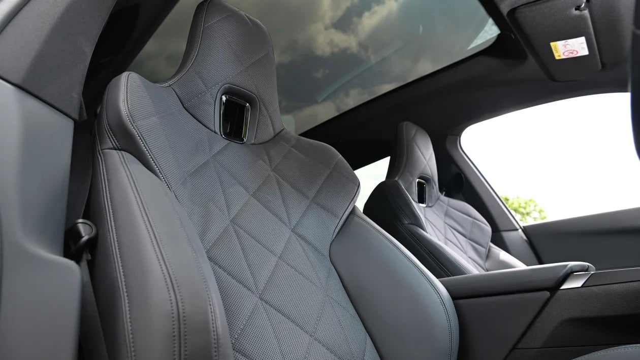 BMW iX: Το ηλεκτρικό SUV που επαναπροσδιορίζει την πολυτέλεια, την άνεση και την αυτονομία