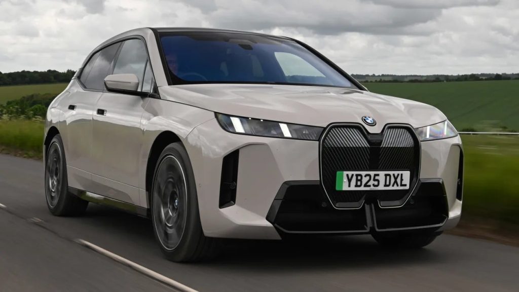 BMW iX: Το ηλεκτρικό SUV που επαναπροσδιορίζει την πολυτέλεια, την άνεση και την αυτονομία