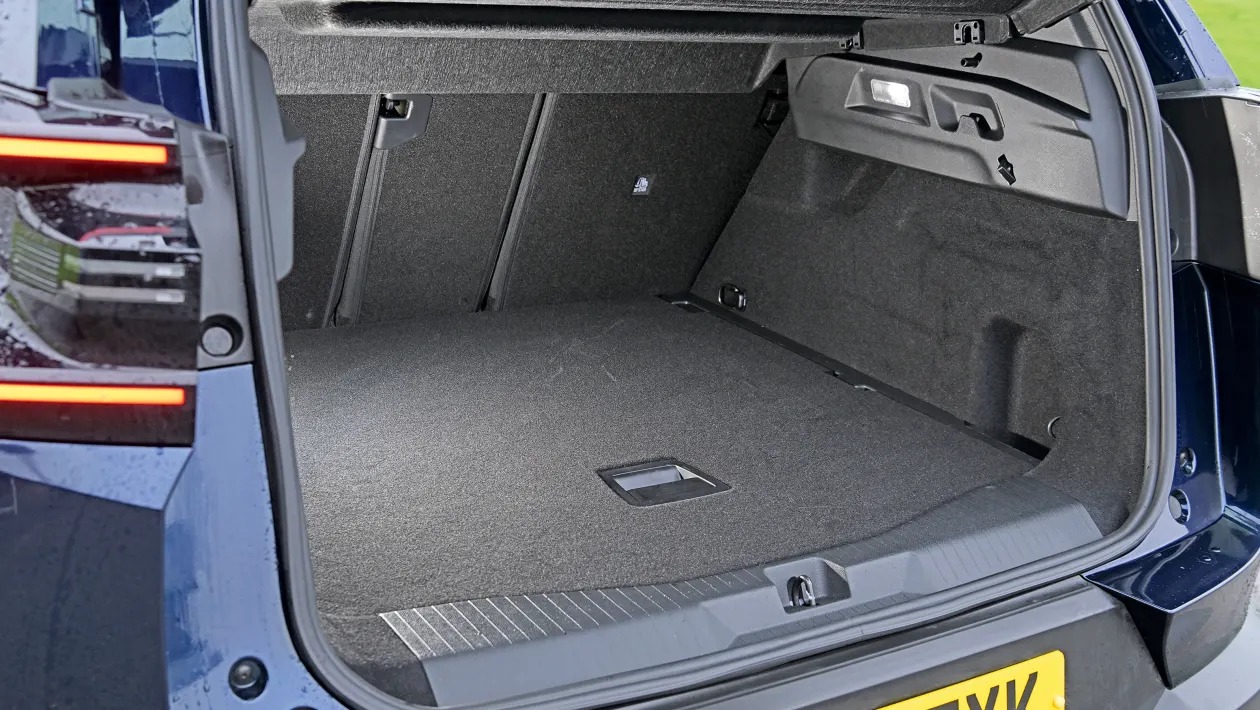 Dacia Bigster vs Citroen C5 Aircross: Ποιο SUV τα καταφέρνει καλύτερα;