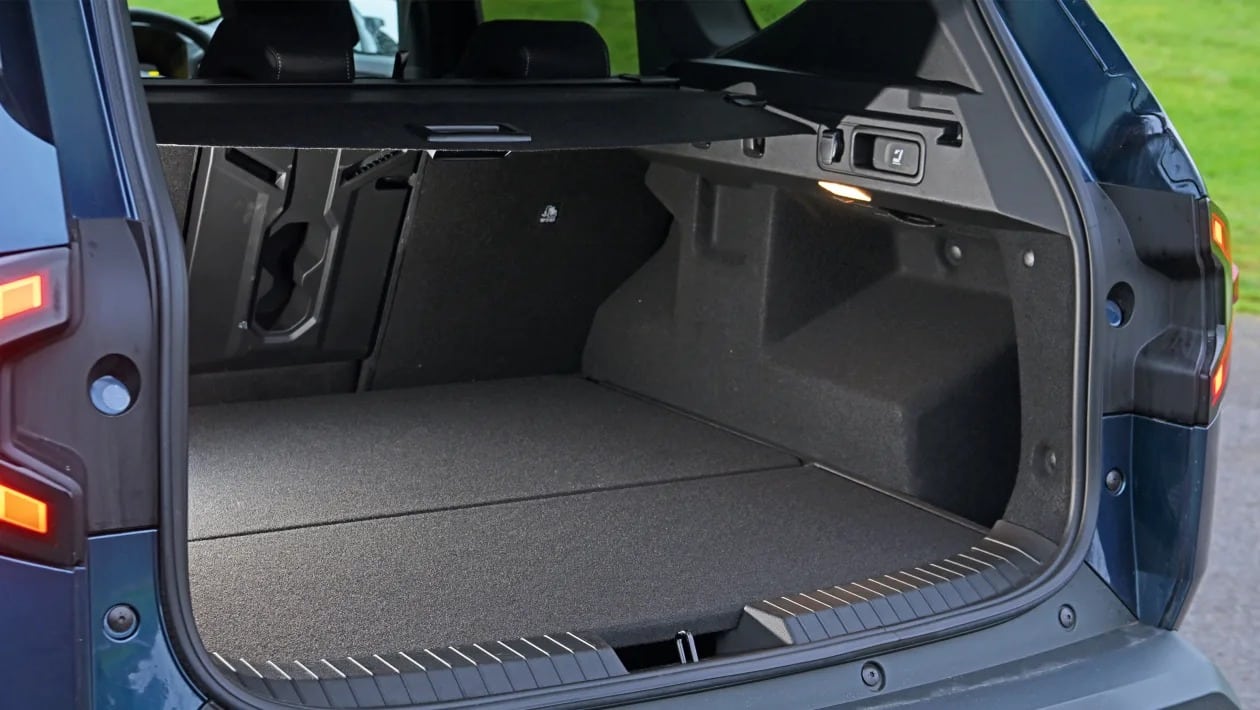 Dacia Bigster vs Citroen C5 Aircross: Ποιο SUV τα καταφέρνει καλύτερα;