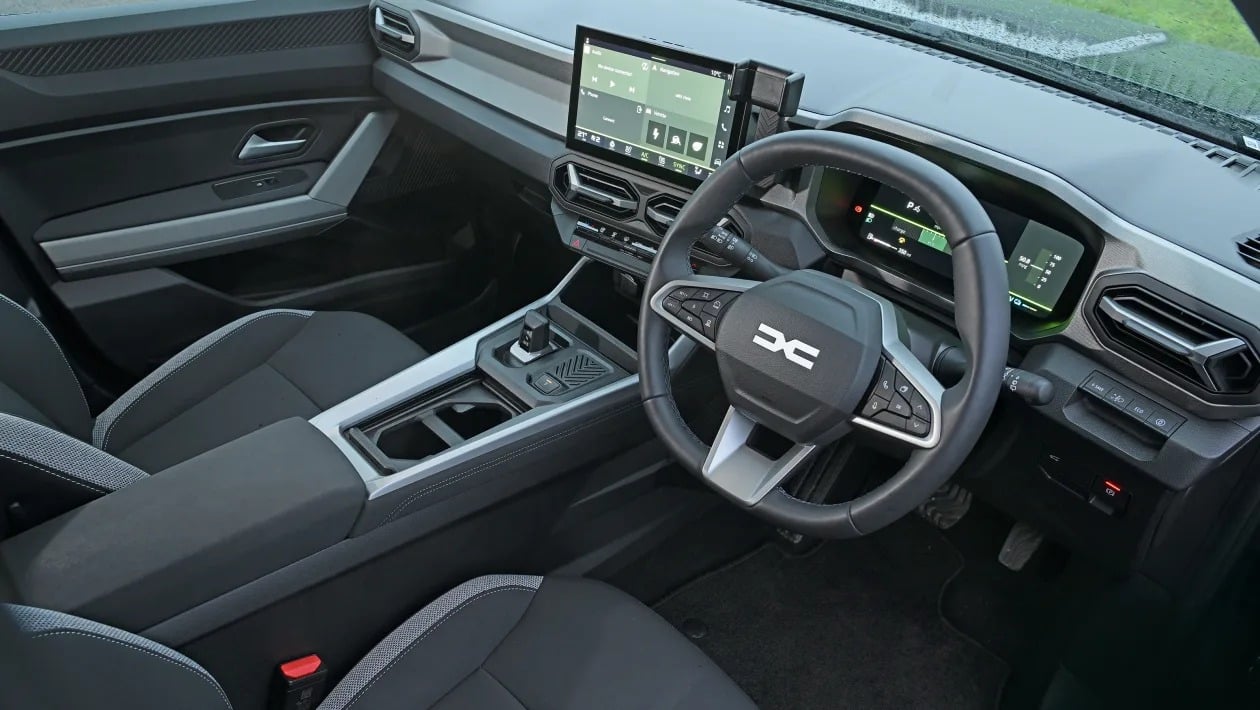 Dacia Bigster vs Citroen C5 Aircross: Ποιο SUV τα καταφέρνει καλύτερα;