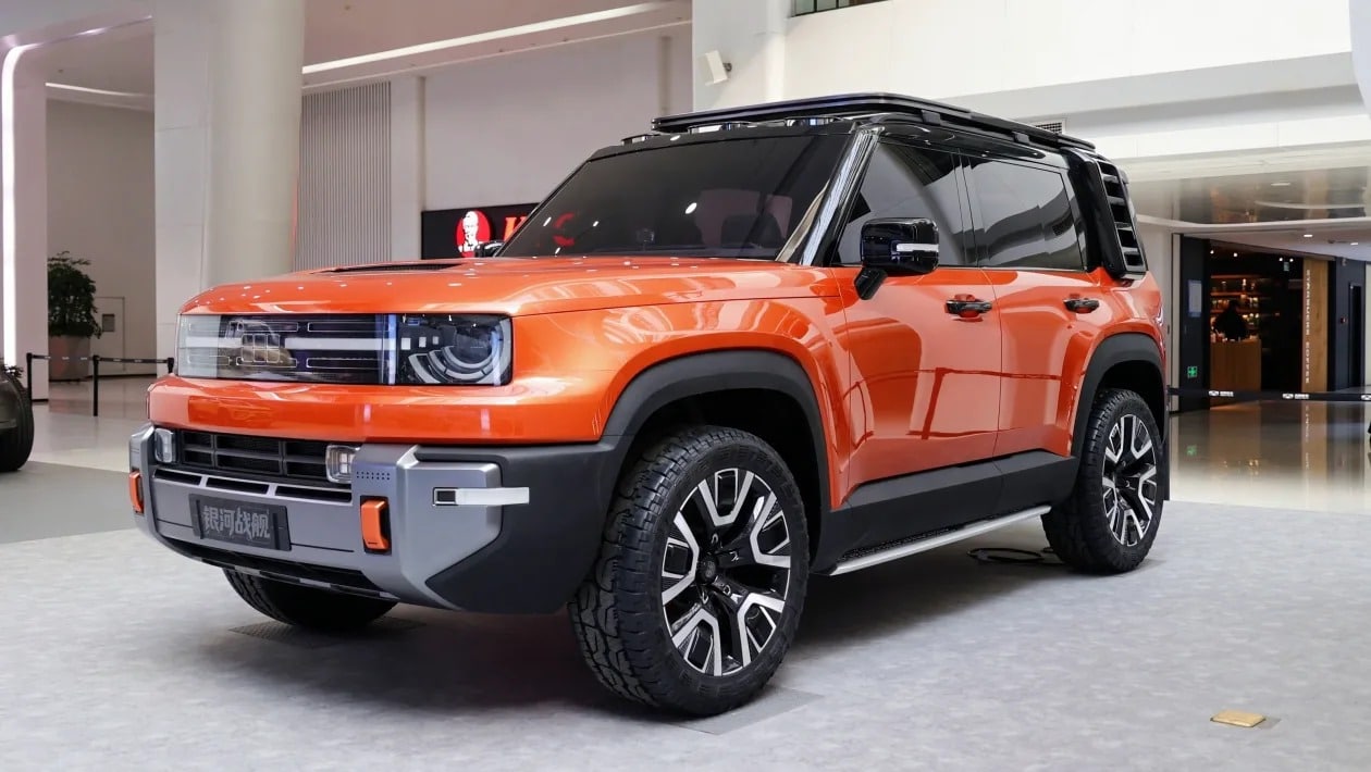 Το νέο Geely 4x4 ρίχνει το γάντι στο Land Rover Defender