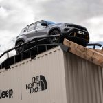 Με €29.990 το Avenger 4xe κάνει προσιτό το θρύλο των τετρακίνητων Jeep