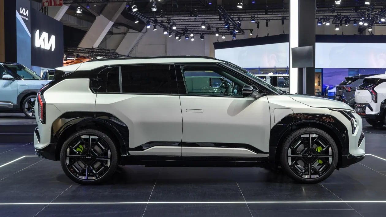 Σαλόνι αυτοκινήτου Βρυξελλών: Το καυτό Kia EV3 GT διαθέτει 288 ίππους και τετρακίνηση