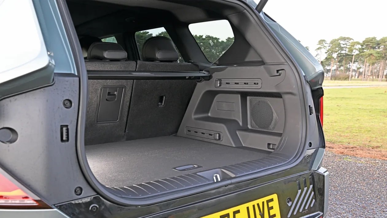 Tesla Model Y vs Kia EV5 vs Smart #5: Ποιο ηλεκτρικό SUV αξίζει τα χρήματά του;