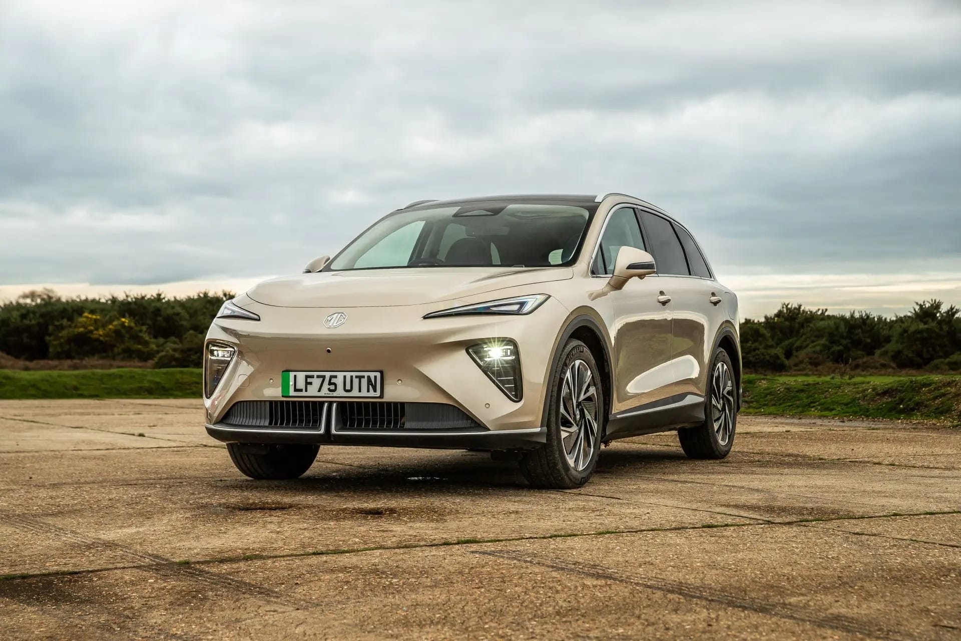 MG S6 EV: Το ηλεκτρικό C-SUV με έως 362 PS, 530 km αυτονομία και premium εξοπλισμό