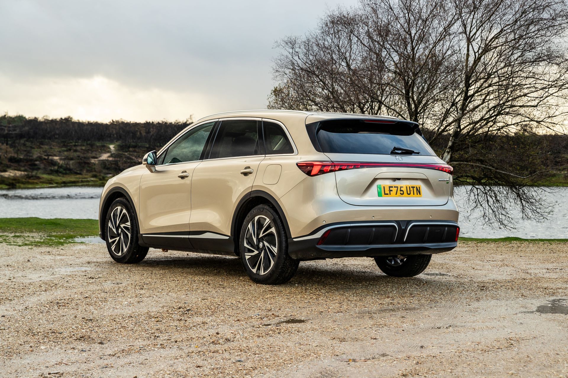 MG S6 EV: Το ηλεκτρικό C-SUV με έως 362 PS, 530 km αυτονομία και premium εξοπλισμό