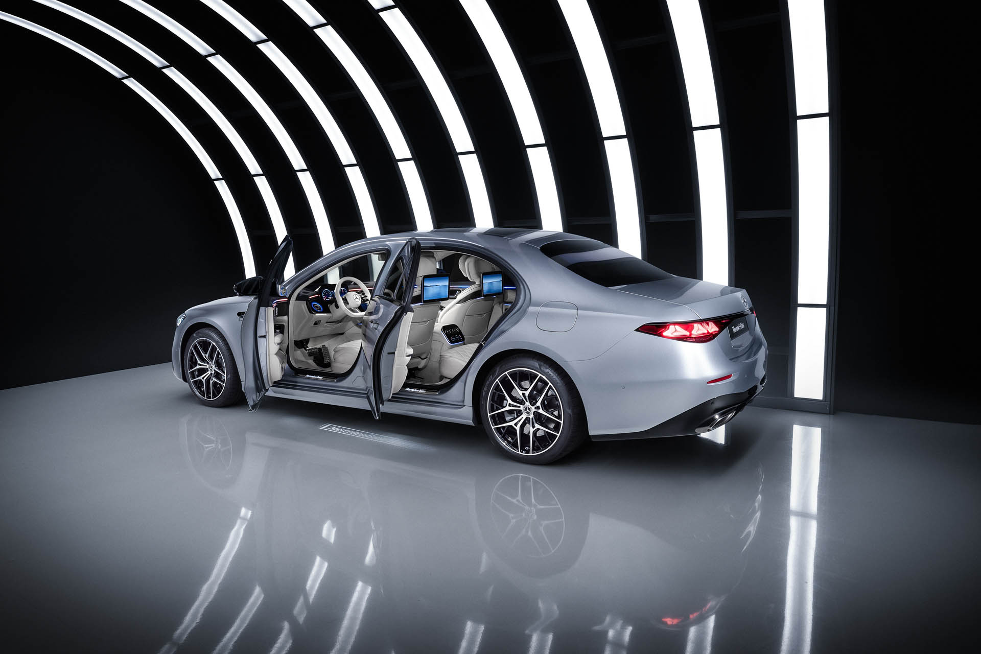 Mercedes Benz S Class (36) Mercedes Benz S Class (36)