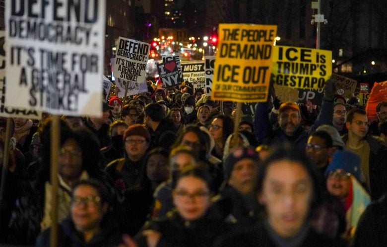 Πράκτορας της Υπηρεσίας Μετανάστευσης (ICE) σκότωσε γυναίκα κατά τη διάρκεια επιχείρησης στη Μινεάπολη – Σοκαριστικό βίντεο