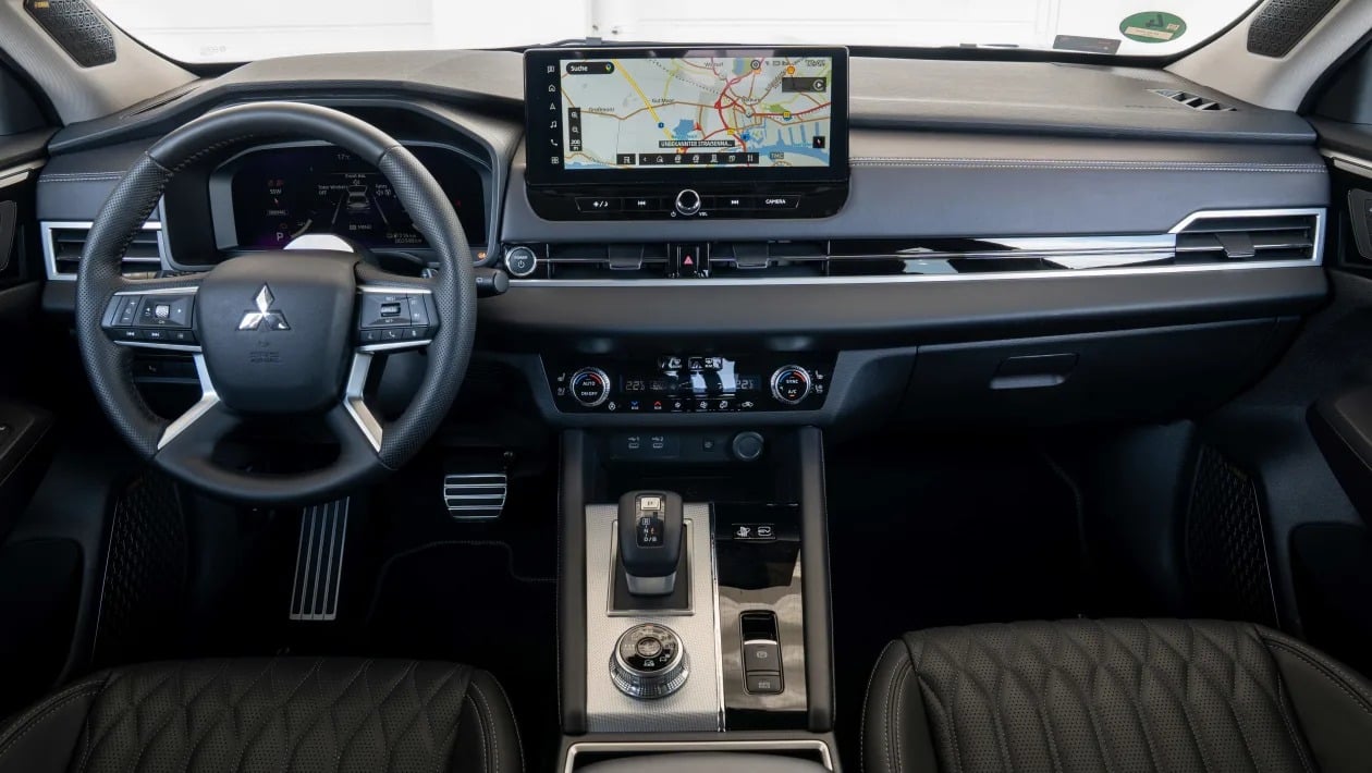 Η Mitsubishi αντεπιτίθεται: Το νέο Outlander δείχνει πώς πρέπει να είναι ένα PHEV- SUV