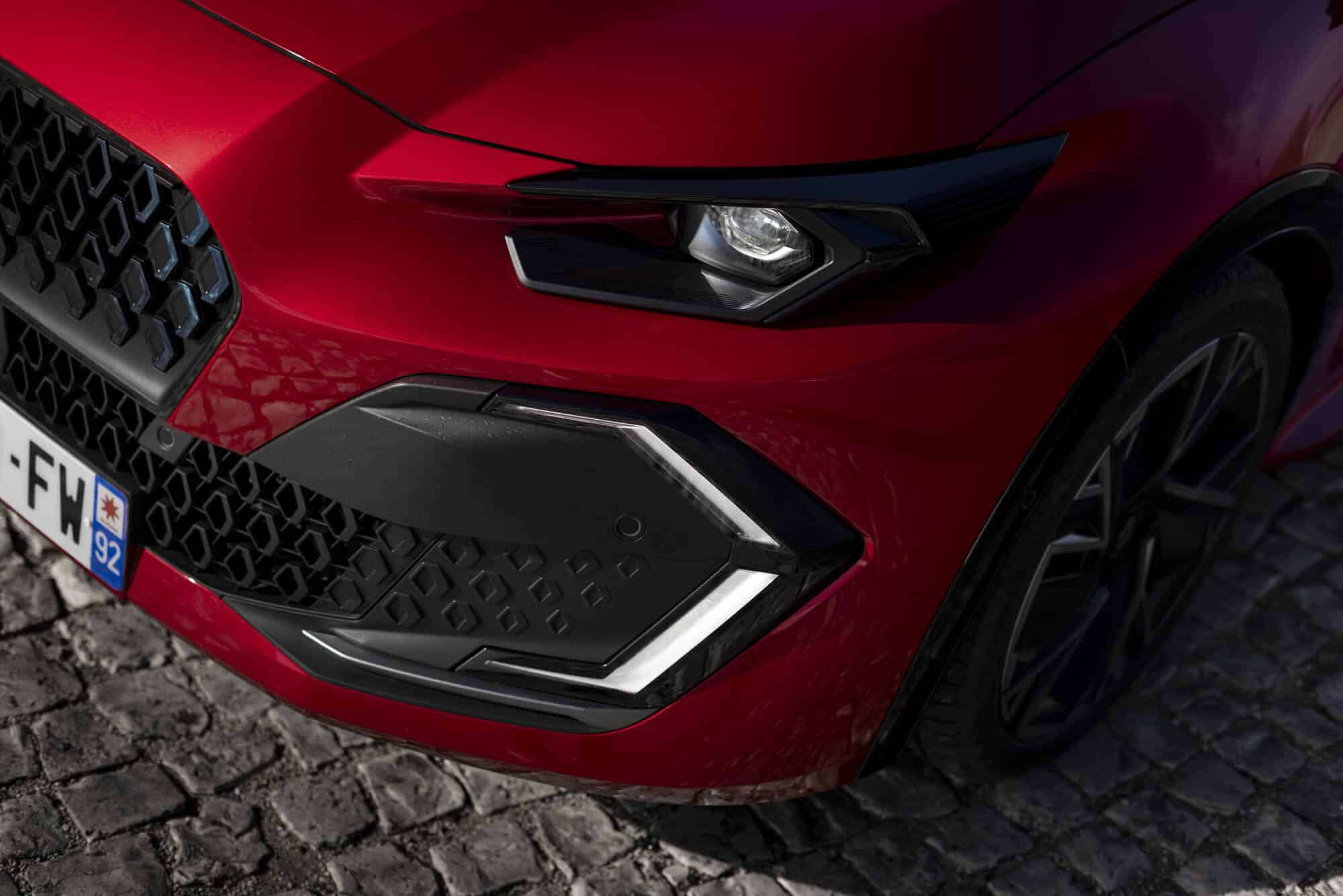 Η νέα 6η γενιά του Renault Clio στην Ελλάδα από €20.900 - Δείτε εκδόσεις και τιμές